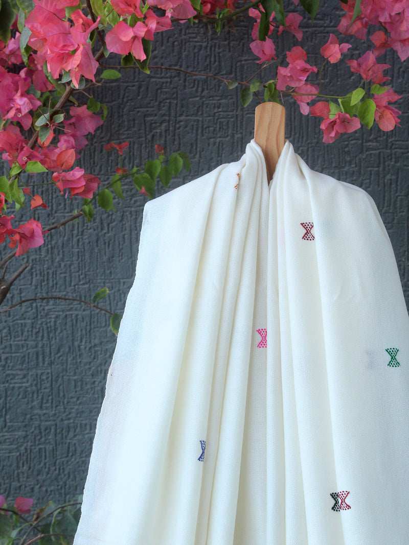 Off-White Bhujodi Handloom Acrylic Wool Shawl
