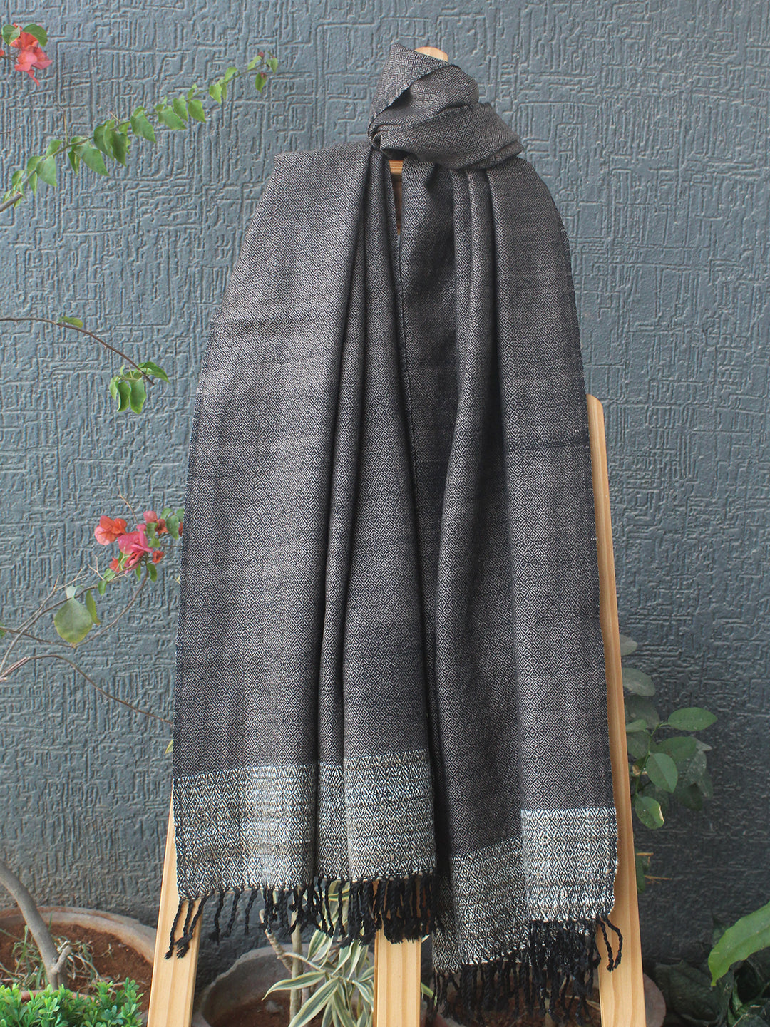 Red Kullu Handloom Pure Wool Stole
