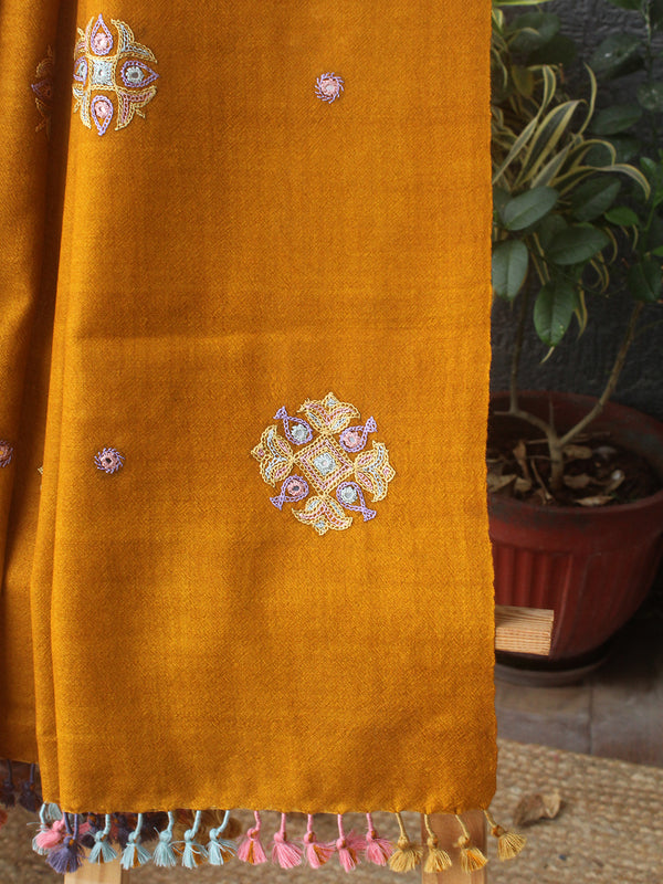 Mustard Bhujodi Handloom Pure Wool Ahir Hand Embroidery Stole