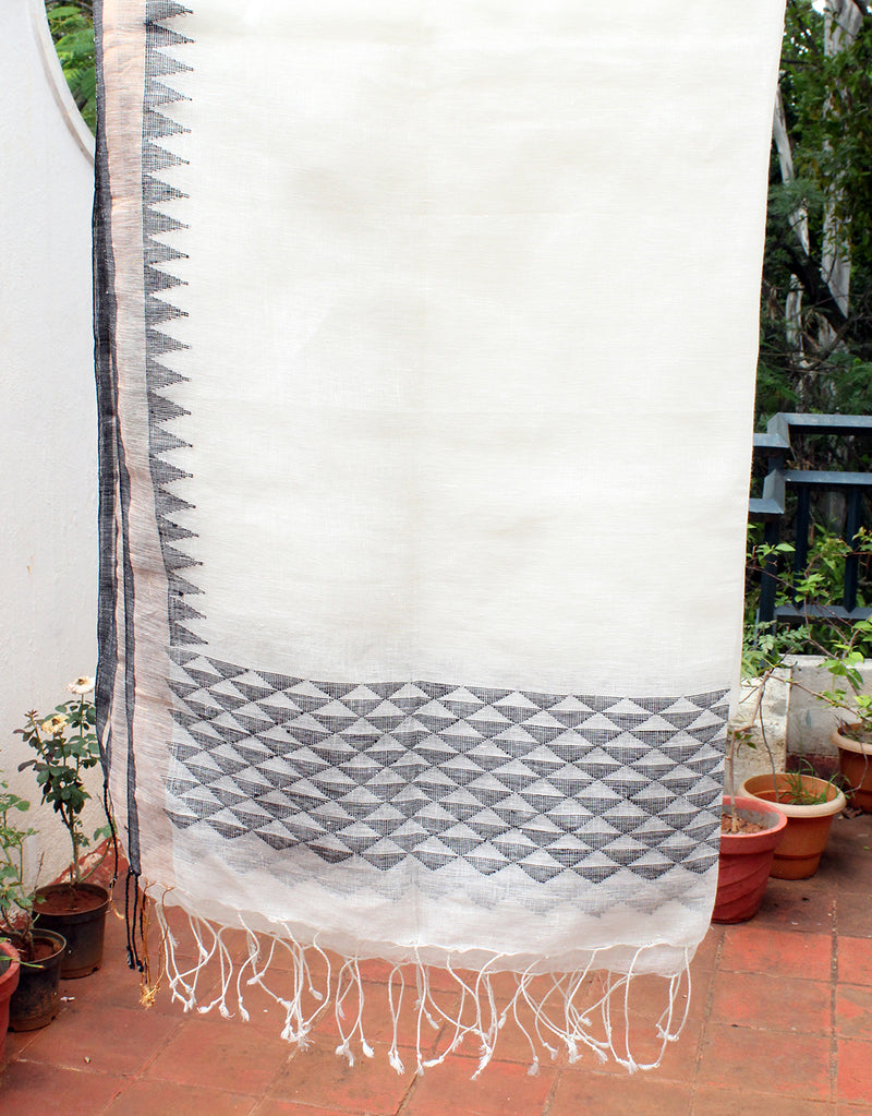 Ivory Handloom Linen Jamdani Dupatta with Zari Border